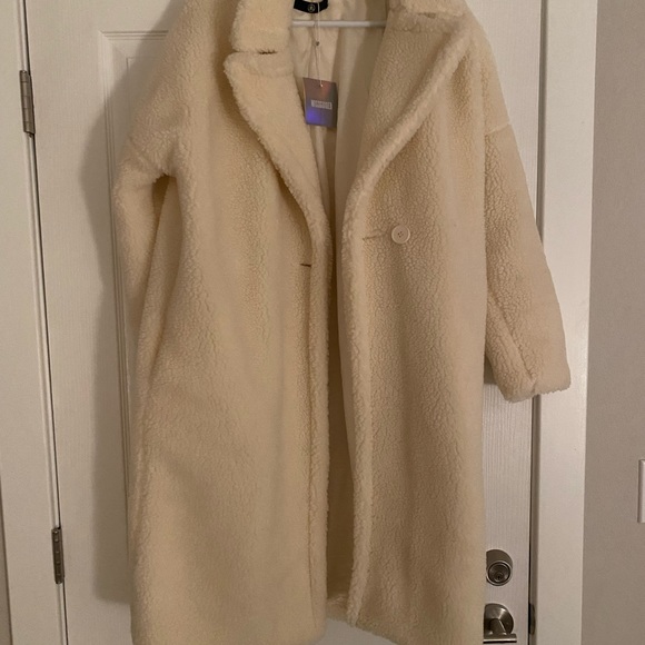 Missguided Teddy Coat size 8 - Picture 4 of 4